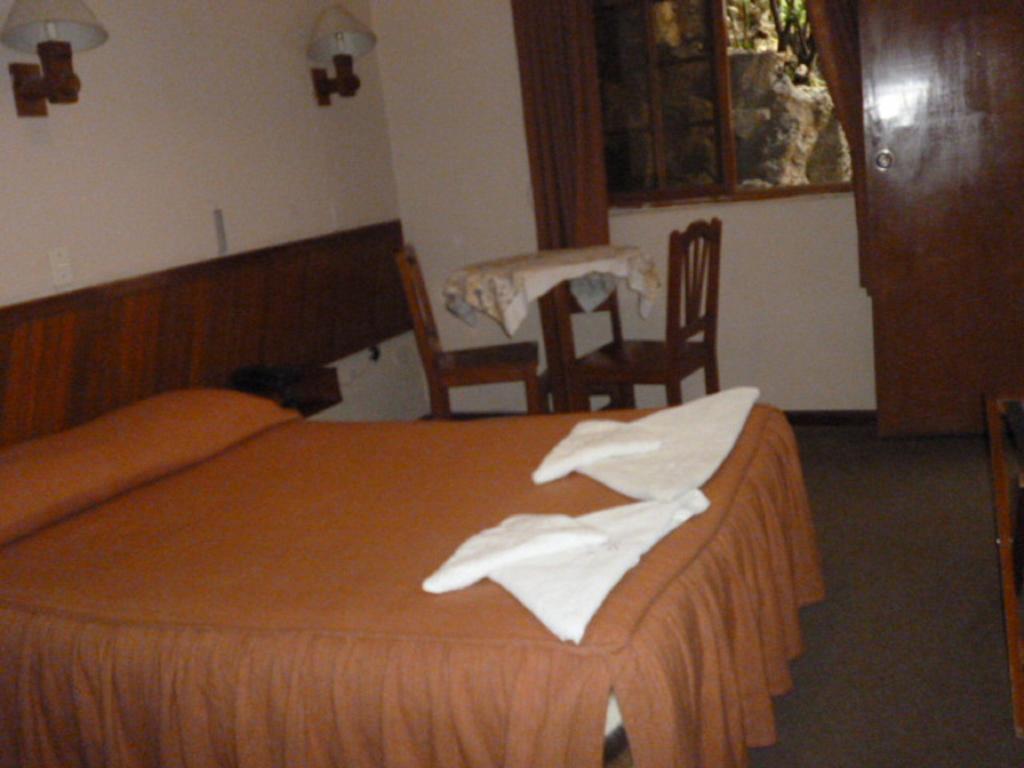 Hospedaje Casa Blanca Huaraz  Buitenkant foto