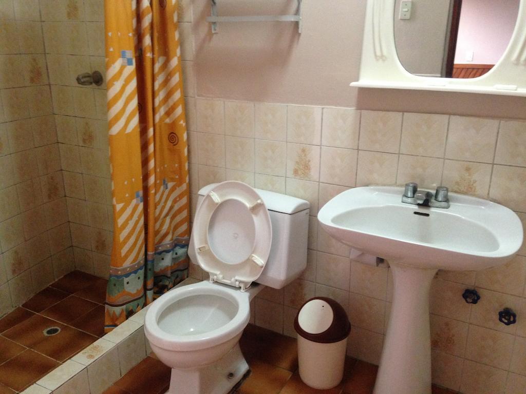 Hospedaje Casa Blanca Huaraz  Kamer foto