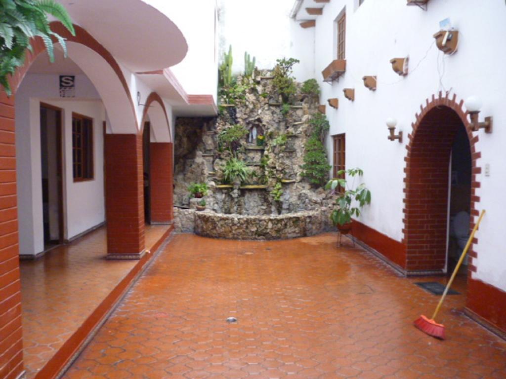 Hospedaje Casa Blanca Huaraz  Buitenkant foto