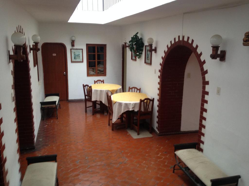 Hospedaje Casa Blanca Huaraz  Buitenkant foto